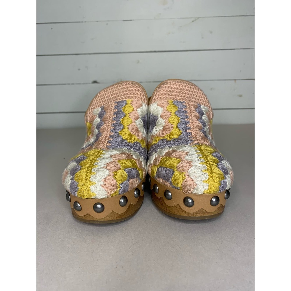 Lucky Imma 2 Crochet Clog heel slip on. Pastel Ashbury. Size 6.5. Great cond.